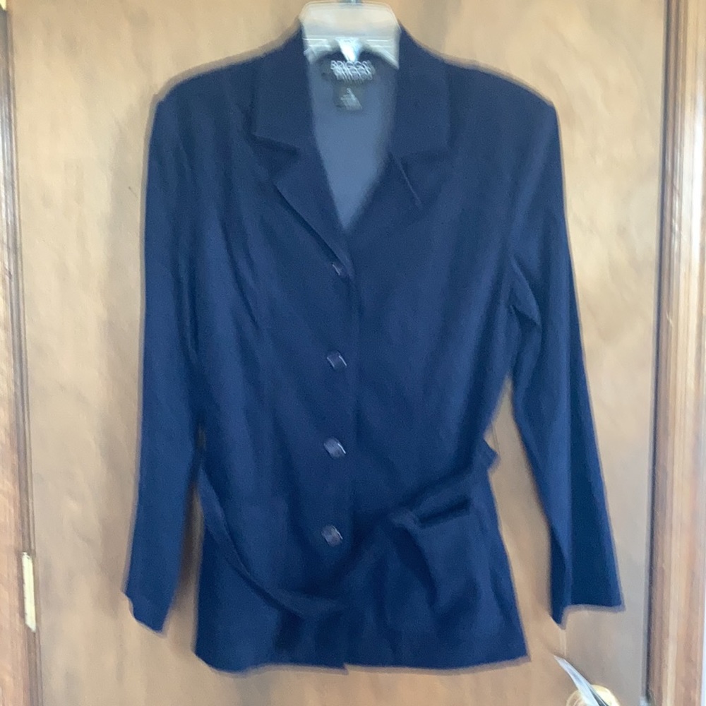 Vintage 90s navy blue button up jacket with belt and shoulder pads - Picture 11 of 17